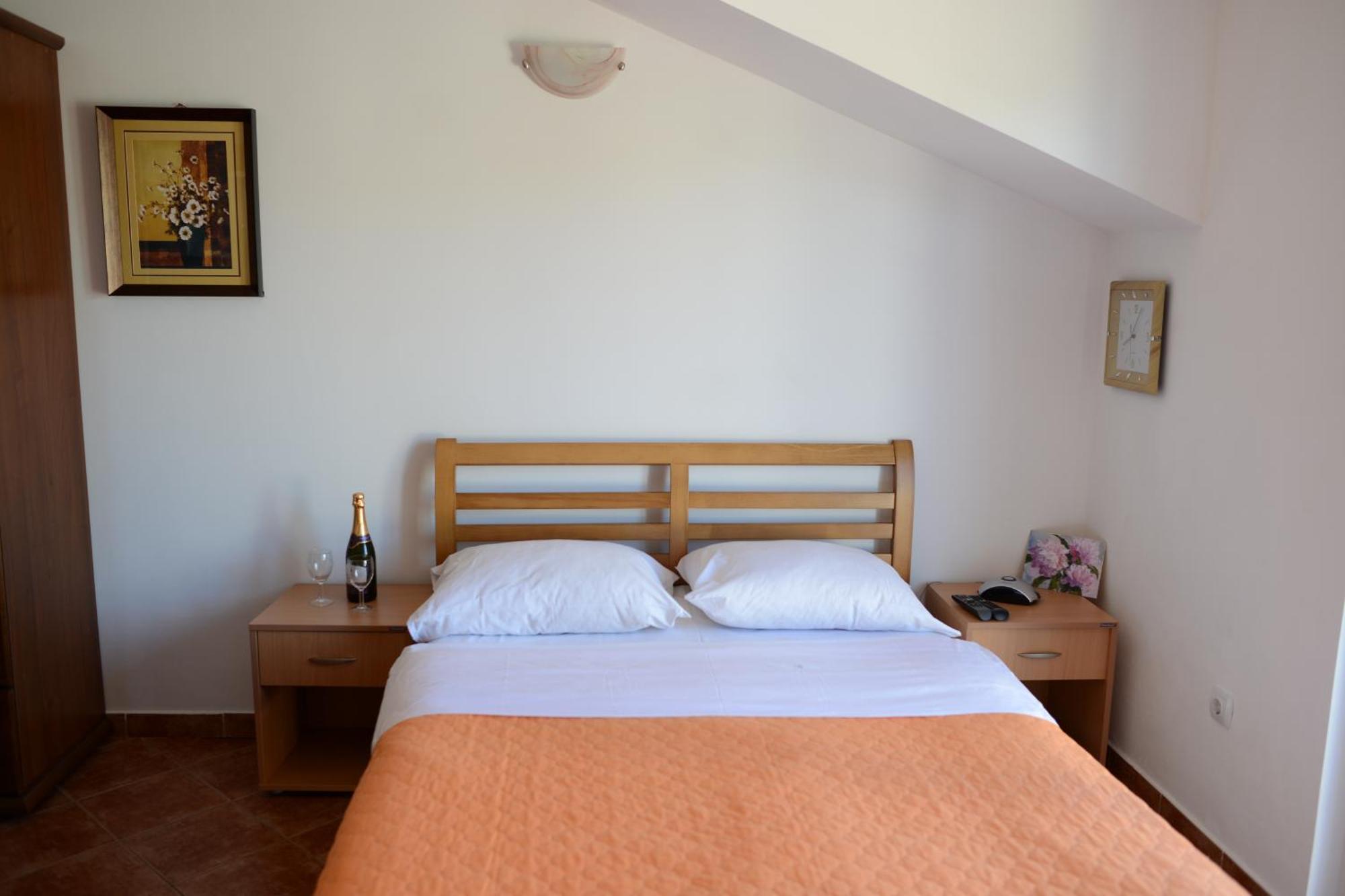Apartments Vila Lazarevic Tivat Bilik gambar