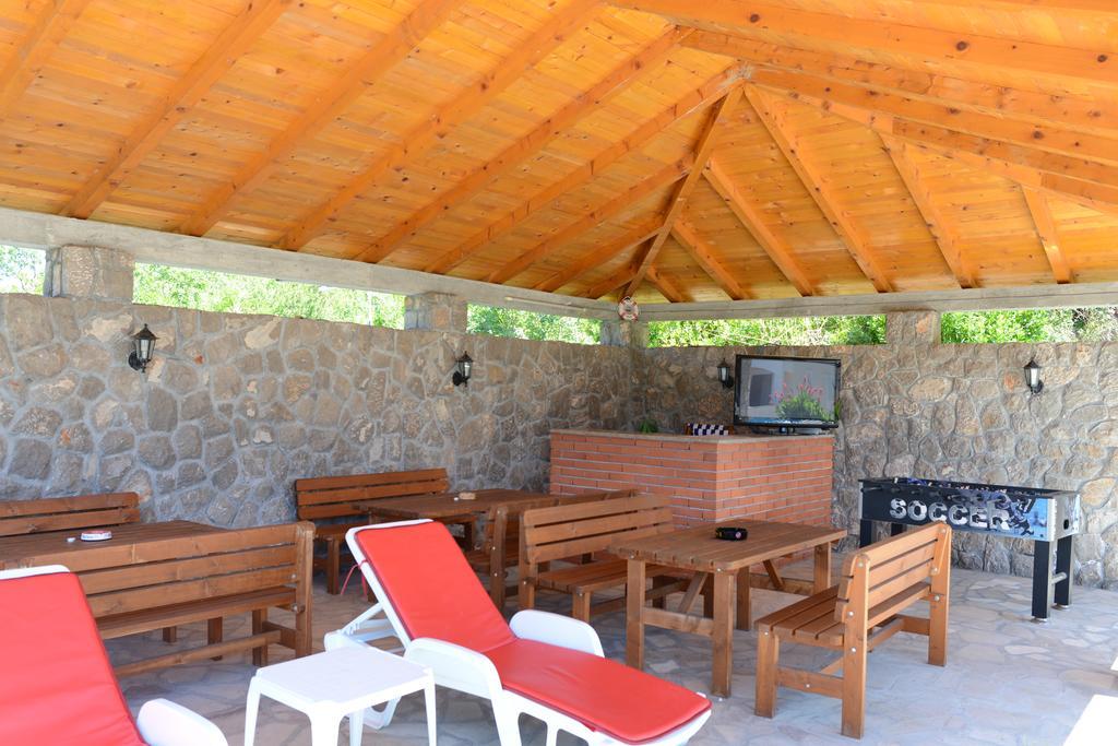Apartments Vila Lazarevic Tivat Luaran gambar