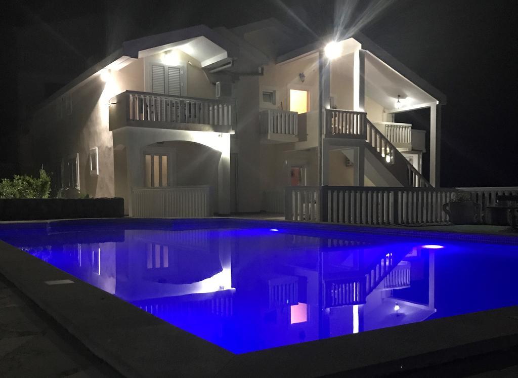 Apartments Vila Lazarevic Tivat Luaran gambar