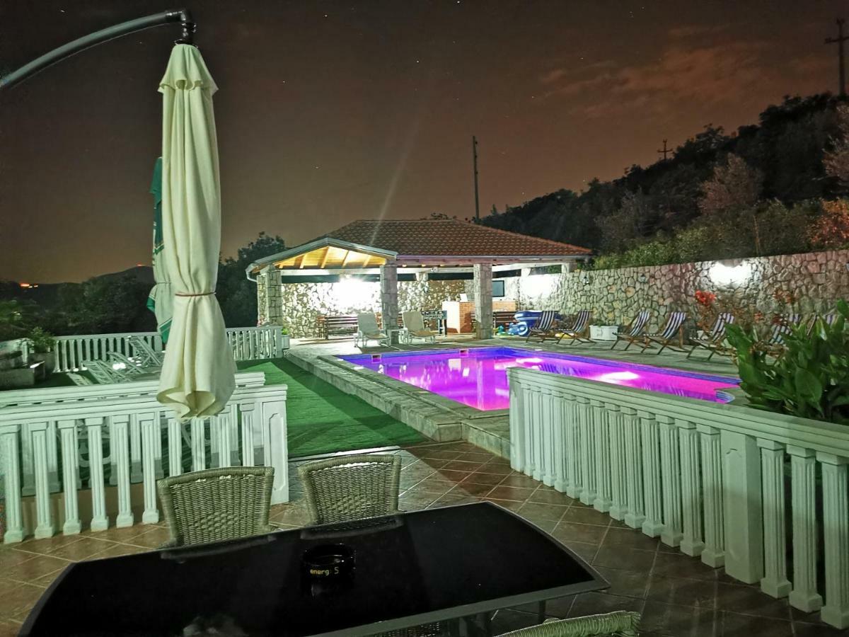 Apartments Vila Lazarevic Tivat Luaran gambar